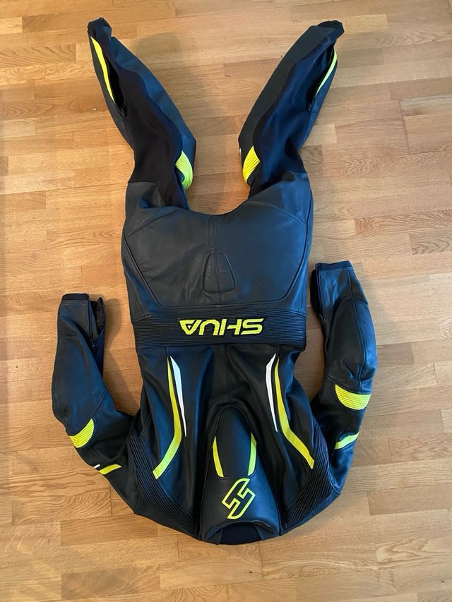 Mono Moto SHUA Infinity Negro/Amarillo