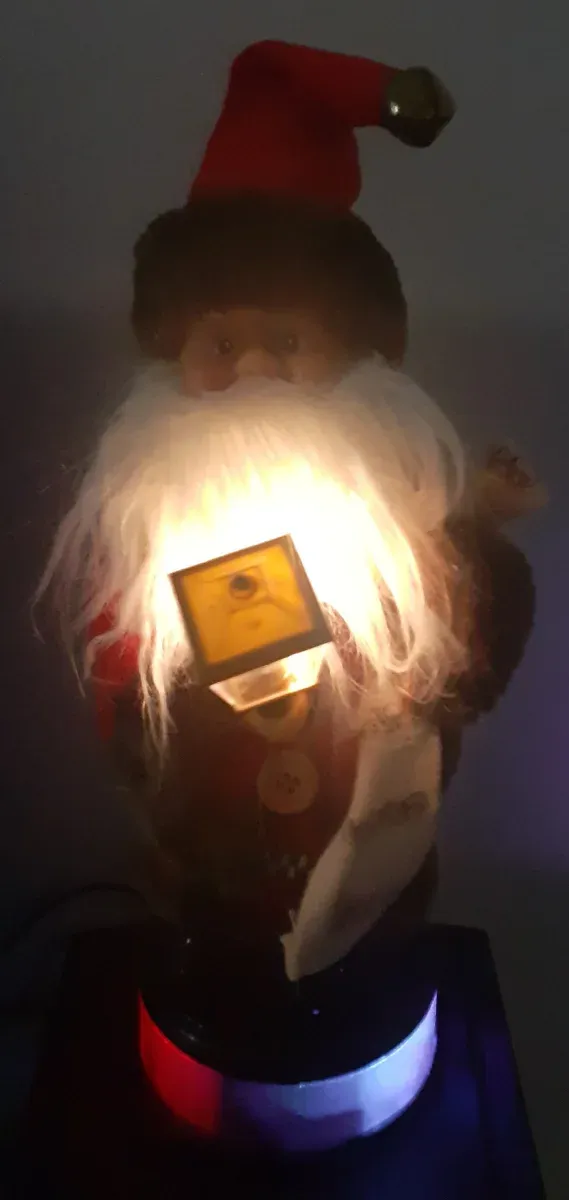 Papá Noel con luz y música