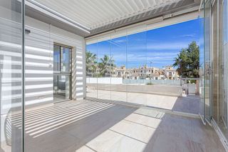 Chalet en venta en Campos de Golf - Villa Martin - Los Dolses en Orihuela