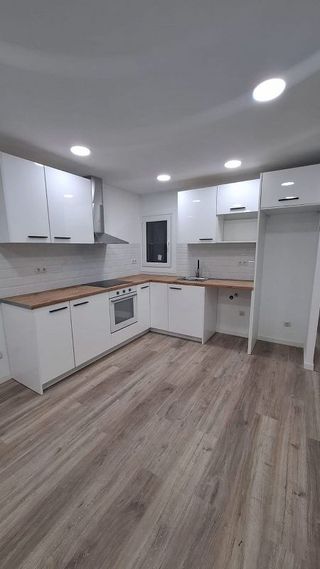Piso en venta en El Raval - Safaretjos en Santa Coloma de Gramanet