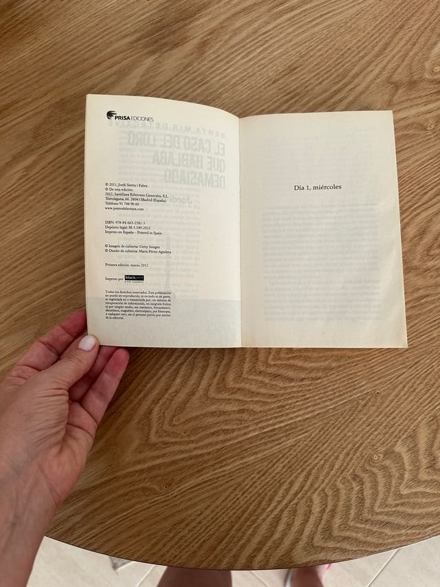 El caso del loro que hablaba demasiado (bolsill...