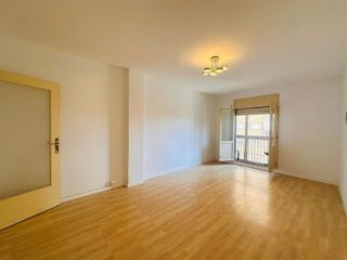 Piso en venta en La Paz en Zaragoza