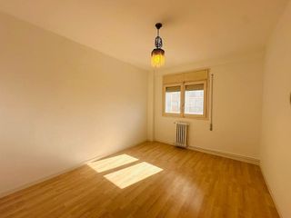 Piso en venta en La Paz en Zaragoza