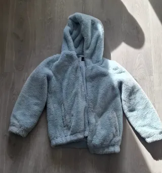 Chaqueta de pelo niña azul con capucha 152