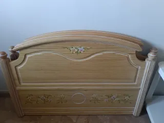 Cabeceros pino infantil. Nuevos, restos de tienda