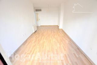 Piso en venta en L´Illa perduda en Valencia