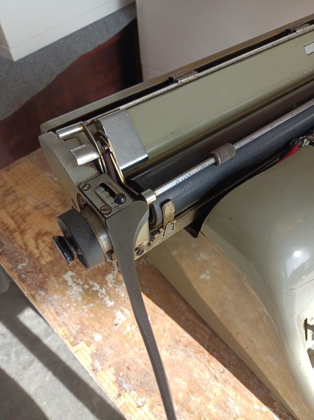 Máquina de escribir antigua