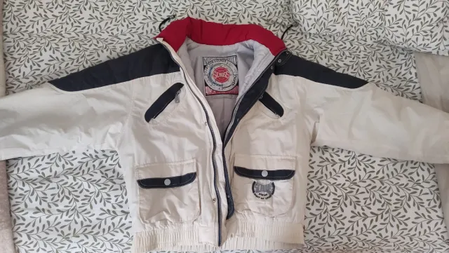 Anorak Schuss beige y gris unisex.