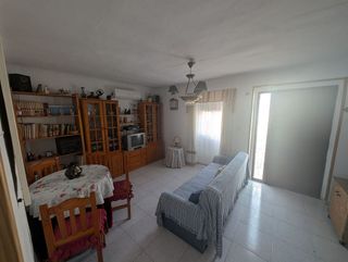 Casa adosada en venta en Alcaudete