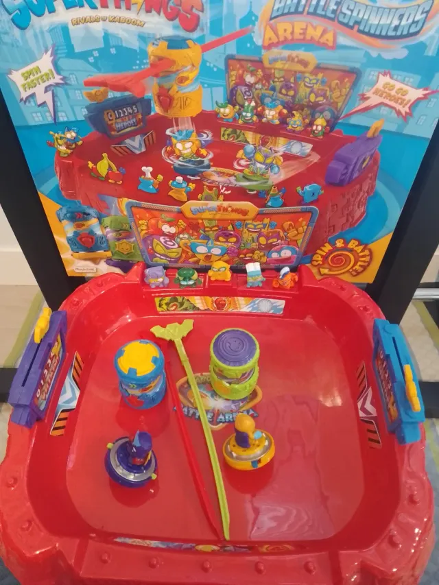 Super Things Battle Spinners Arena