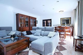 Chalet en venta en Peña de las Águilas en Elche