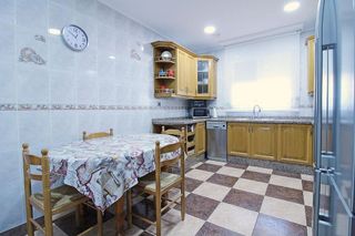 Chalet en venta en Peña de las Águilas en Elche