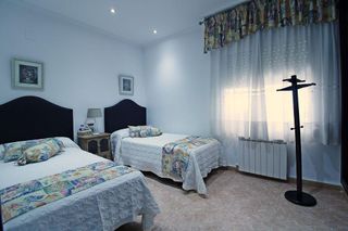 Chalet en venta en Peña de las Águilas en Elche