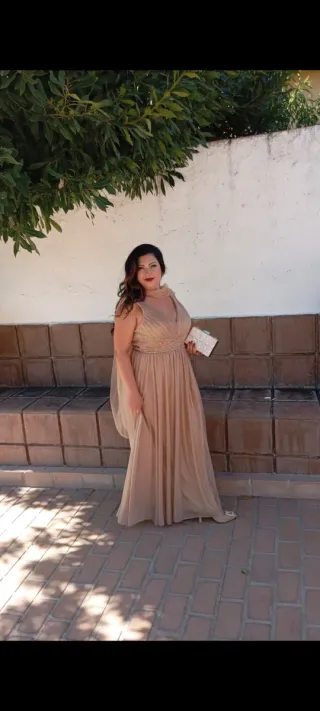 Vestido dorado para fiestas y bodas