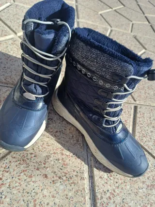 Botas de nieve niña azul y plateado