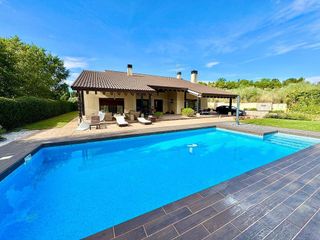 Chalet en venta en Cabanillas del Campo