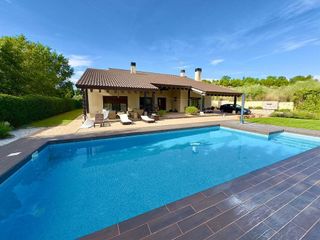 Chalet en venta en Cabanillas del Campo