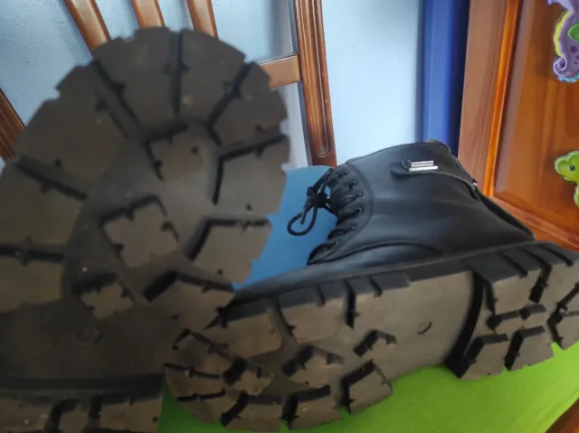 Botas piel niño/a negras T.35