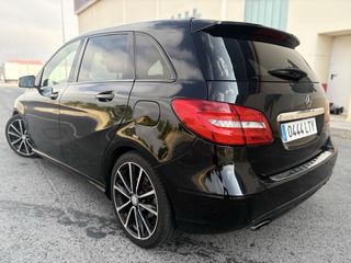 Mercedes-Benz Clase B 200d Aut