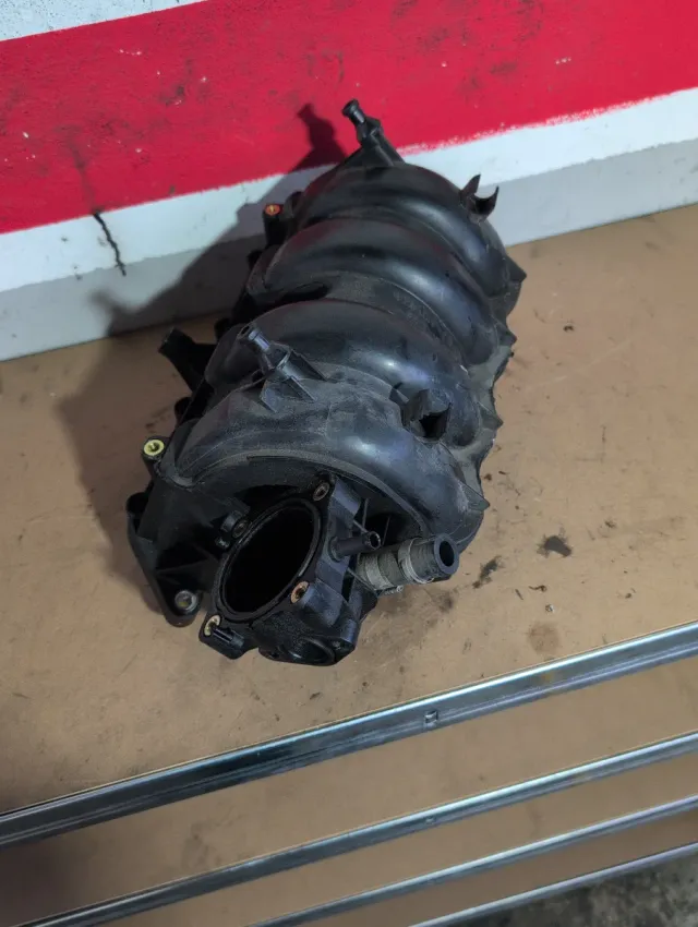 Colector Admisión 036129711