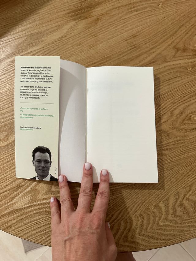 Trabajando en una casa de locos: Historias de u...