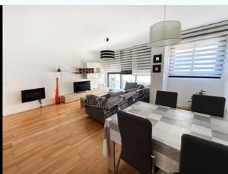 Piso en venta en Monserrat