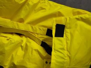 Pantalón de esquí amarillo talla 10-12 años