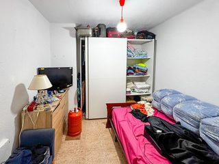 Casa adosada en venta en Iznalloz