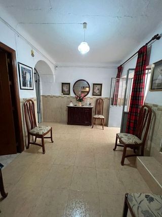 Casa adosada en venta en Cabra
