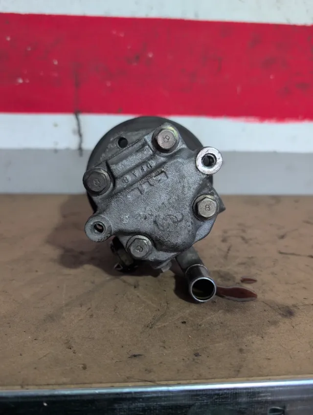 Bomba Dirección 030145269a