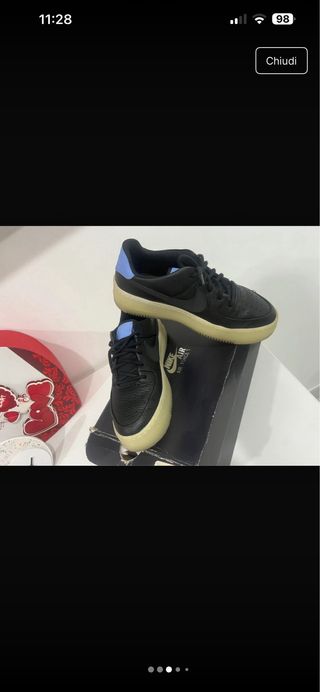 Scarpe Nike Air Force 1 nere e bianche