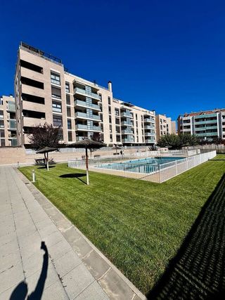 Piso en venta en Los Olivos en Huesca