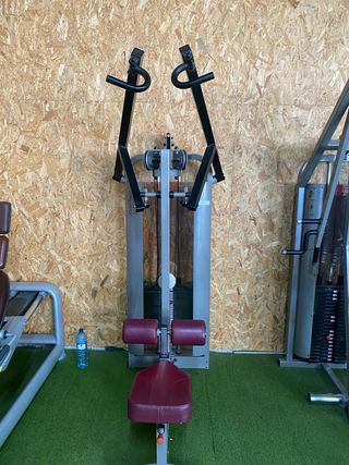 Máquina de gimnasio multifuncional