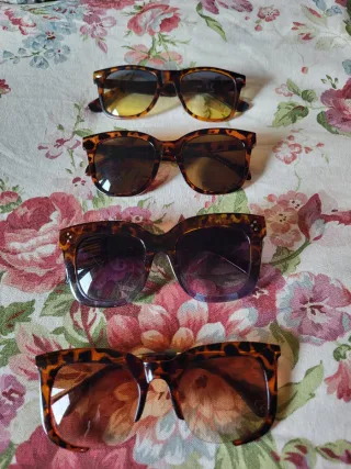 Lotto 4 occhiali da sole donna tartarugati