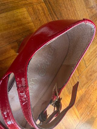 MIMAO Merceditas Piel Rojas Talla 38
