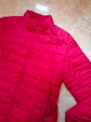 Chaqueta cortavientos rosa