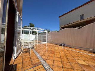 Casa pareada en venta en Gines