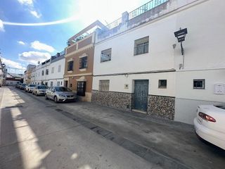 Casa adosada en venta en Marchena
