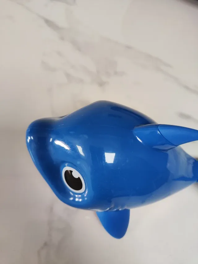 Baby Shark Blue Nada y Canta