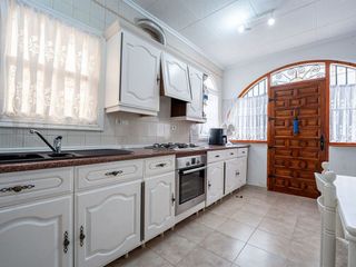 Casa en venta en La Siesta - El Salado - Torreta en Torrevieja