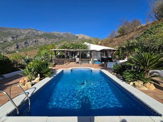 Chalet en venta en Canillas de Aceituno