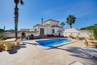 Chalet en venta en Campos de Golf - Villa Martin - Los Dolses en Orihuela