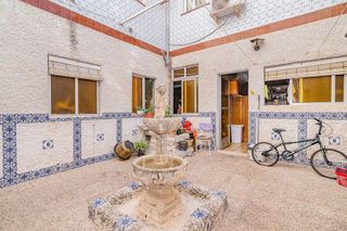 Casa adosada en venta en Atarfe