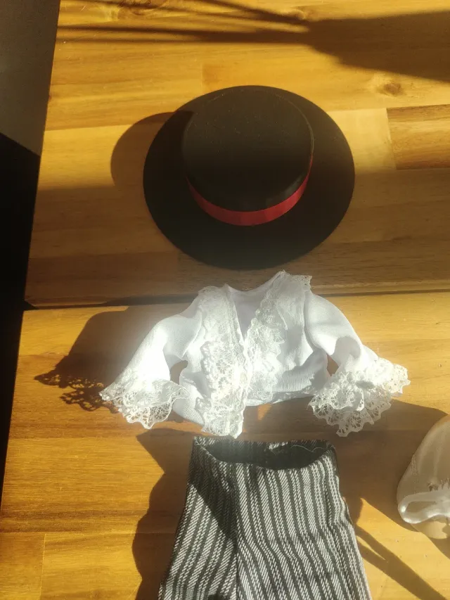 Abito cordobesa per Nancy + stivali dorati