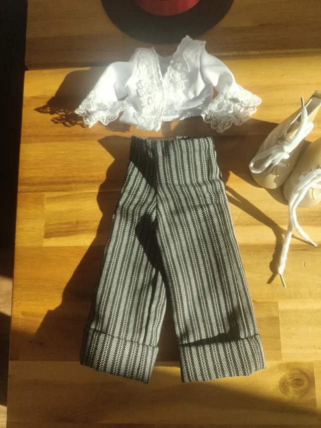 Abito cordobesa per Nancy + stivali dorati