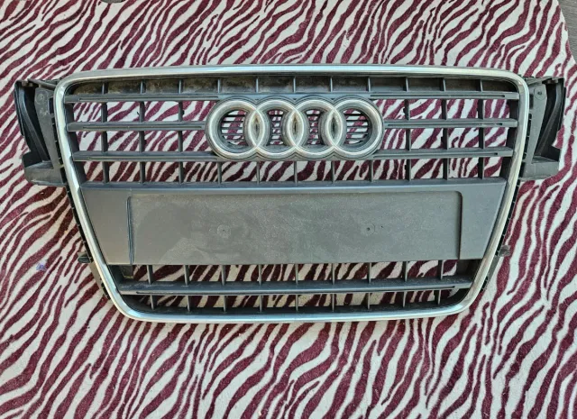Parilla frontal Audi A5
