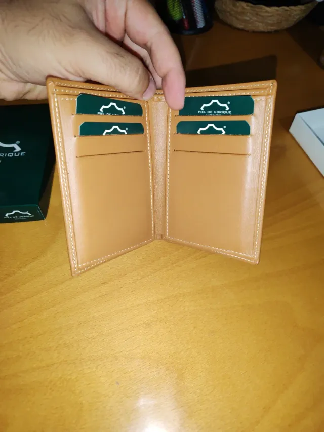 2 Carteras de piel Ubrique