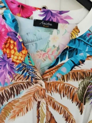 Vestido estampado tropical talla 42