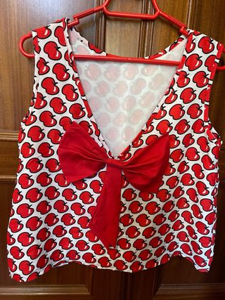 Blusa con estampado de manzanas Talla M