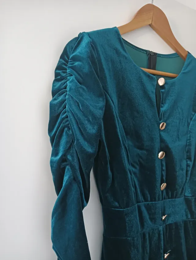 Elegante Vestido Midi Terciopelo